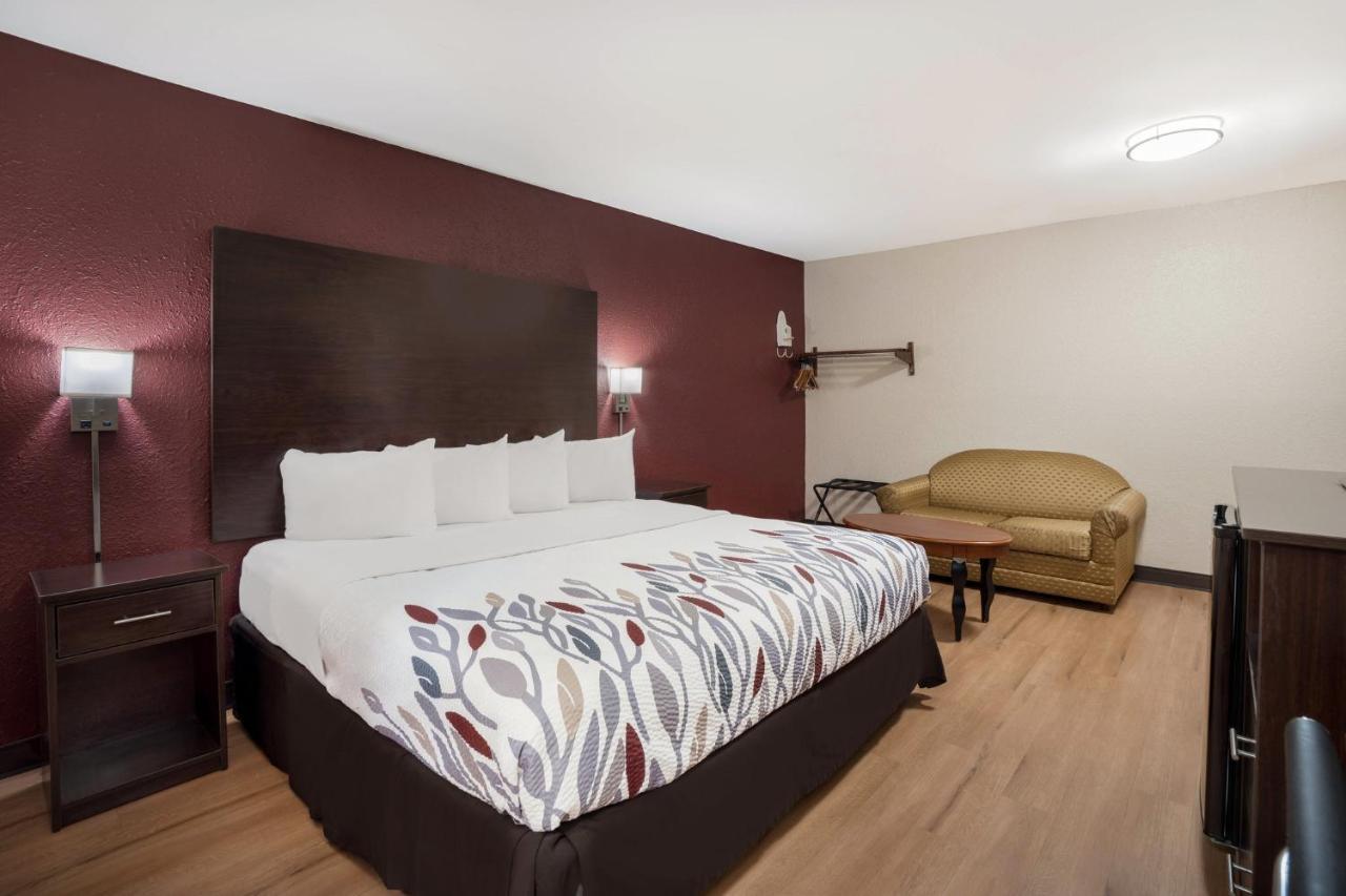 Red Roof Inn Bishopville Bagian luar foto