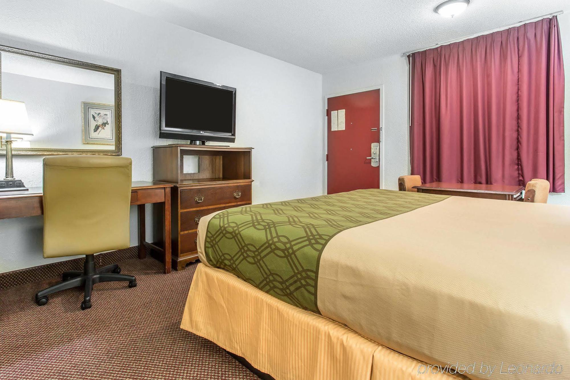 Red Roof Inn Bishopville Bagian luar foto