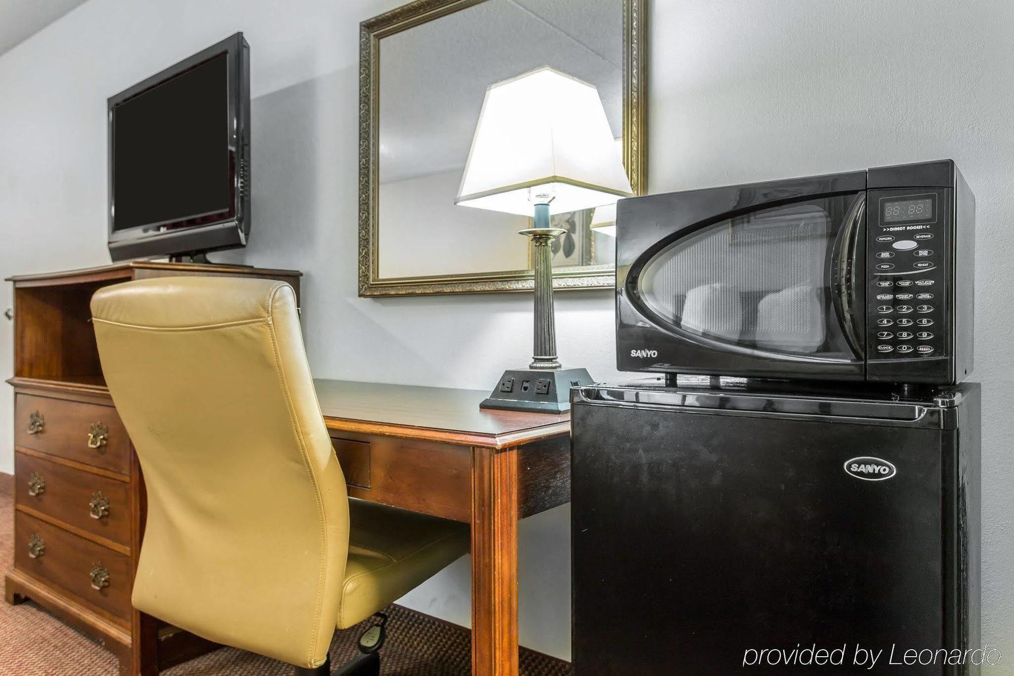 Red Roof Inn Bishopville Bagian luar foto
